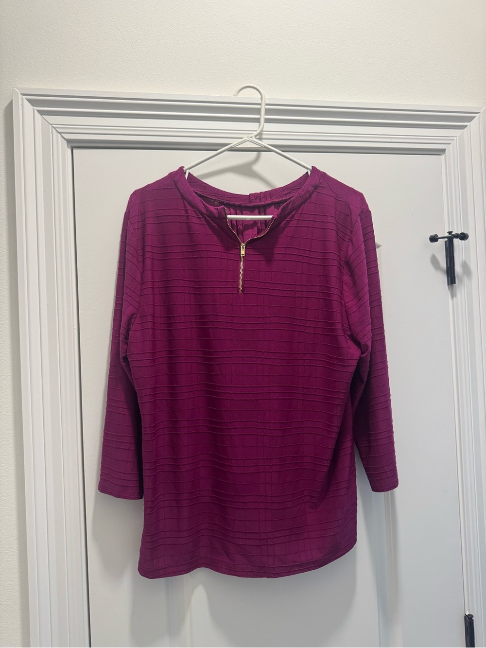 Liz Claiborne Raspberry Magenta Quarter-Zip Long Sleeve Top
